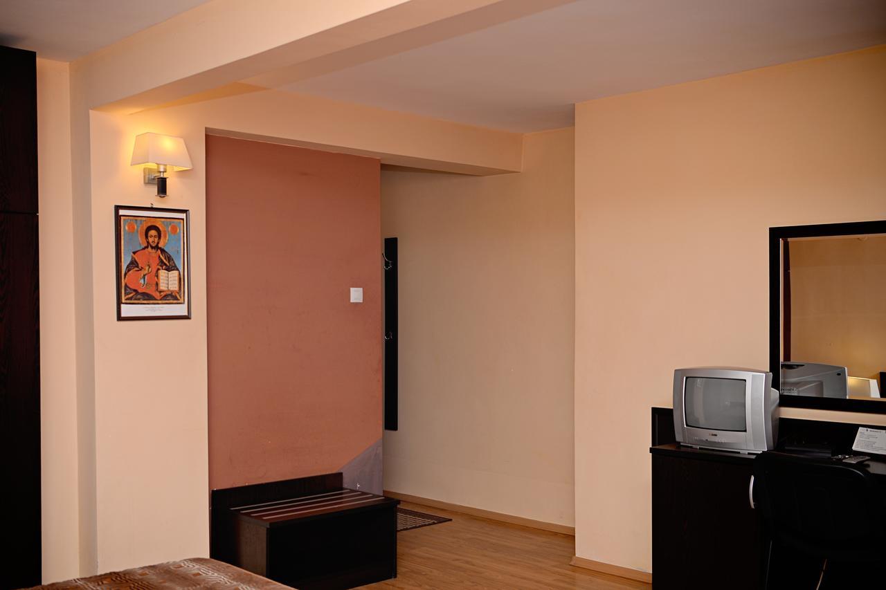 Family Art-Hotel Zora Vratsa Exterior foto